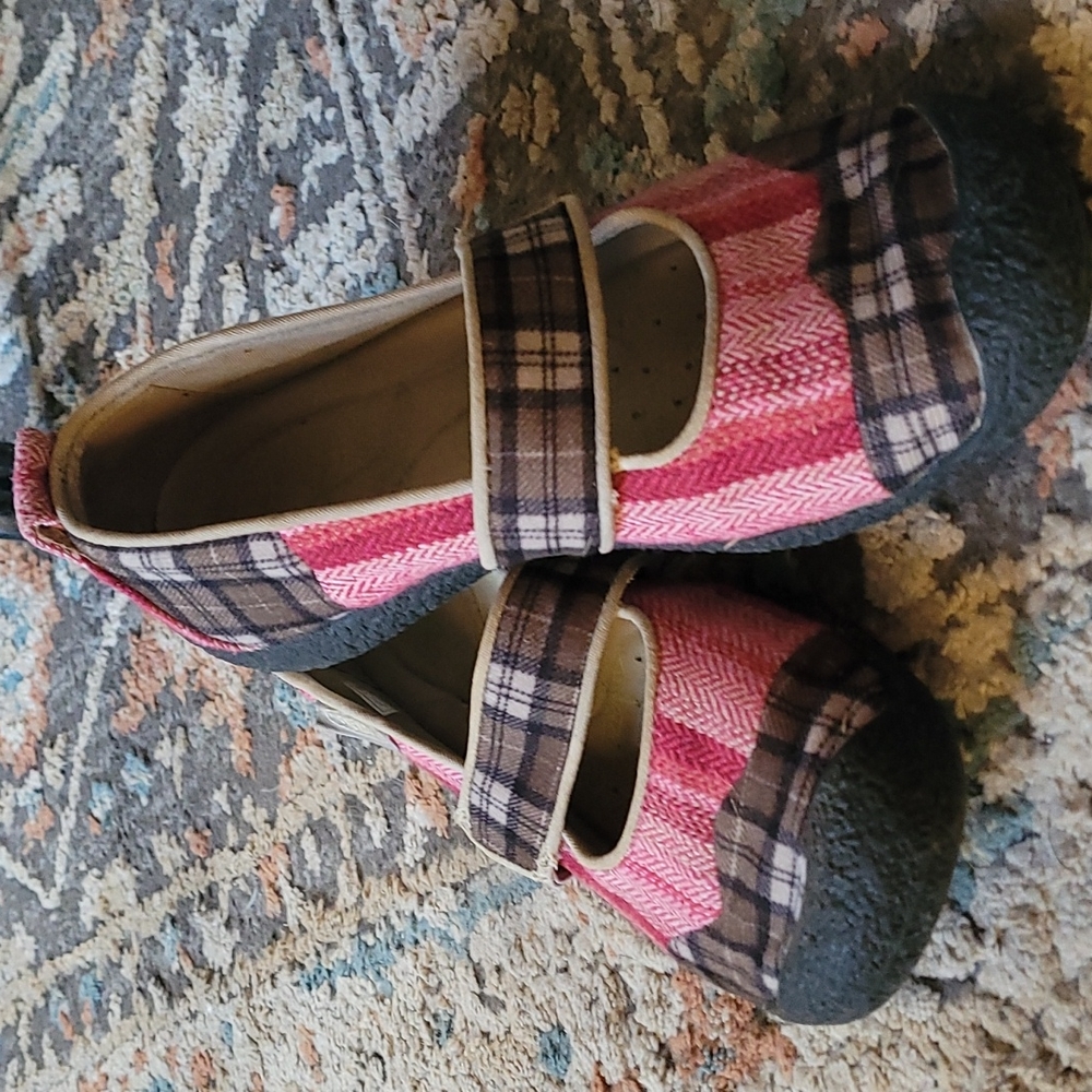 Keen Maryjanes